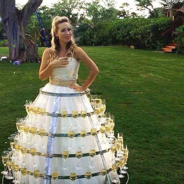 śmieszna suknia ślubna